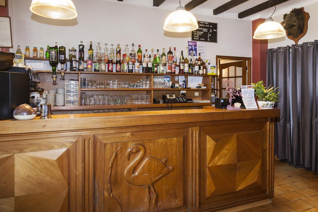 Logis Hotel Restaurant Le Flamant Rose Camargue Albaron Екстериор снимка