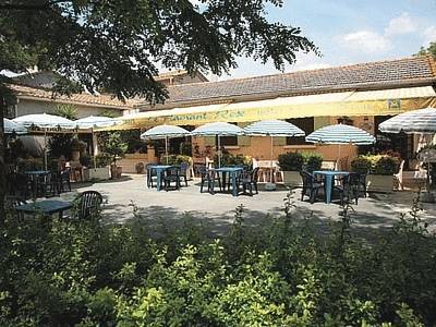 Logis Hotel Restaurant Le Flamant Rose Camargue Albaron Екстериор снимка